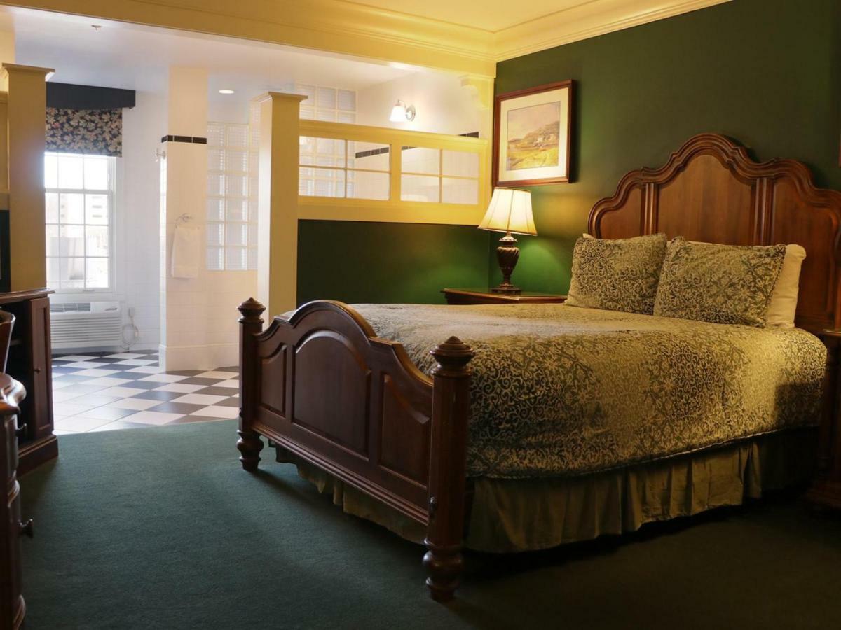 Saint Brendan'S Inn Green Bay Cameră foto