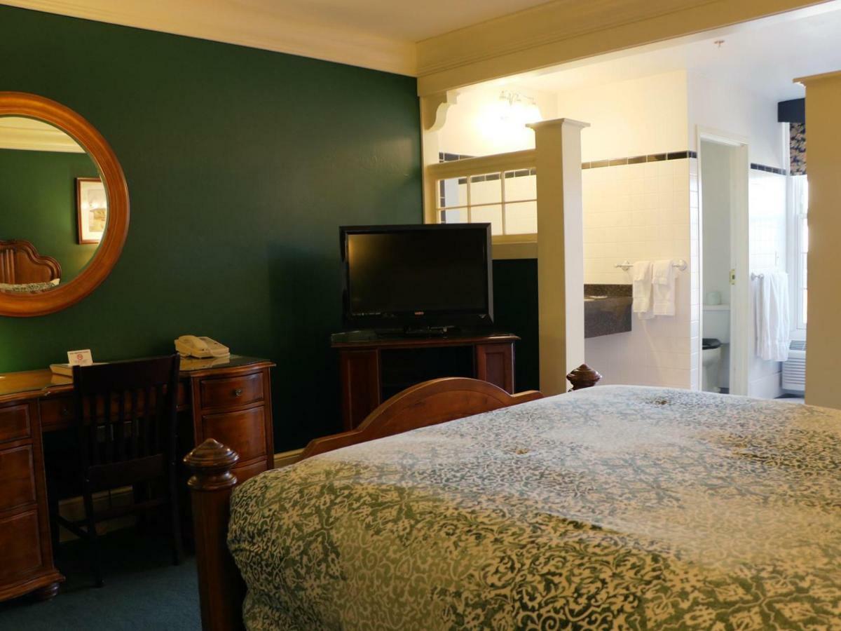 Saint Brendan'S Inn Green Bay Cameră foto